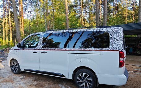 Peugeot Traveller I, 2021 год, 3 920 000 рублей, 5 фотография