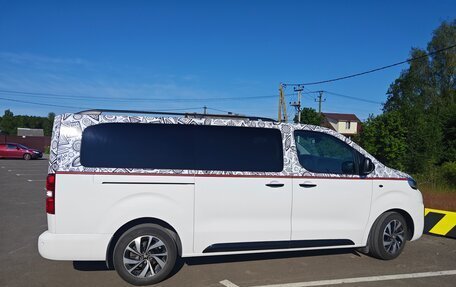 Peugeot Traveller I, 2021 год, 3 920 000 рублей, 18 фотография