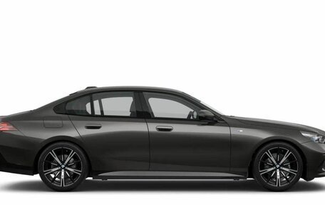 BMW 5 серия, 2024 год, 9 870 000 рублей, 7 фотография