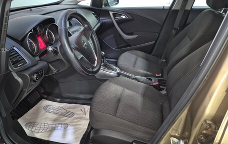 Opel Astra J, 2013 год, 915 000 рублей, 11 фотография