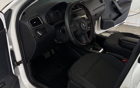 Volkswagen Polo VI (EU Market), 2011 год, 750 000 рублей, 4 фотография
