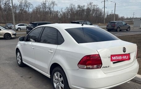 Volkswagen Polo VI (EU Market), 2011 год, 750 000 рублей, 2 фотография
