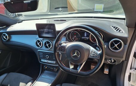 Mercedes-Benz CLA, 2018 год, 1 970 000 рублей, 12 фотография