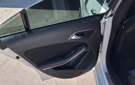 Mercedes-Benz CLA, 2018 год, 1 970 000 рублей, 16 фотография
