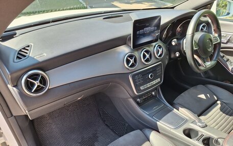 Mercedes-Benz CLA, 2018 год, 1 970 000 рублей, 19 фотография