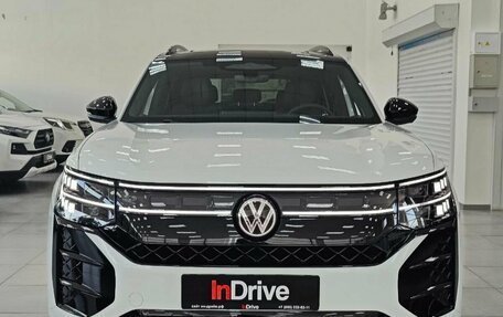 Volkswagen Teramont, 2025 год, 6 400 000 рублей, 2 фотография