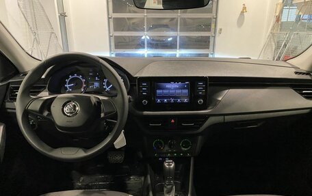 Skoda Rapid II, 2021 год, 1 755 000 рублей, 18 фотография