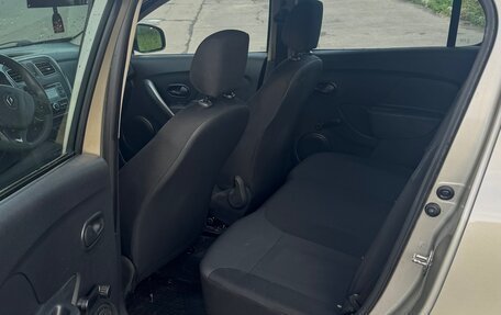 Renault Sandero II рестайлинг, 2014 год, 695 000 рублей, 10 фотография