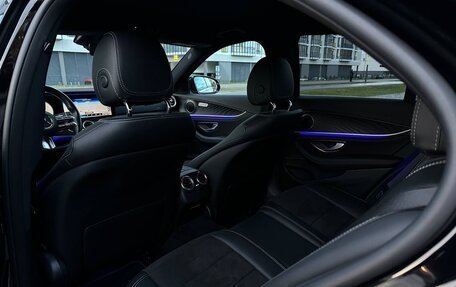 Mercedes-Benz E-Класс, 2021 год, 5 990 000 рублей, 10 фотография