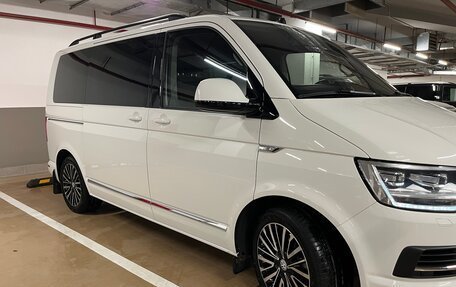 Volkswagen Multivan T6 рестайлинг, 2018 год, 4 500 000 рублей, 7 фотография