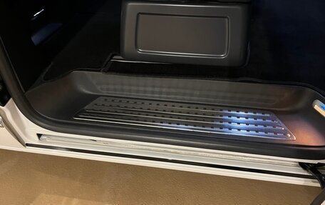 Volkswagen Multivan T6 рестайлинг, 2018 год, 4 500 000 рублей, 25 фотография