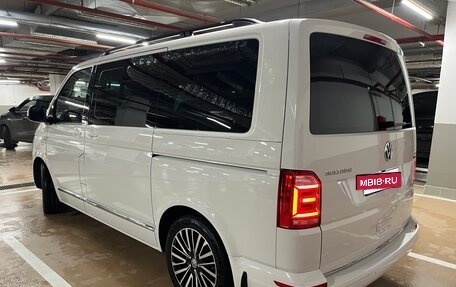 Volkswagen Multivan T6 рестайлинг, 2018 год, 4 500 000 рублей, 3 фотография