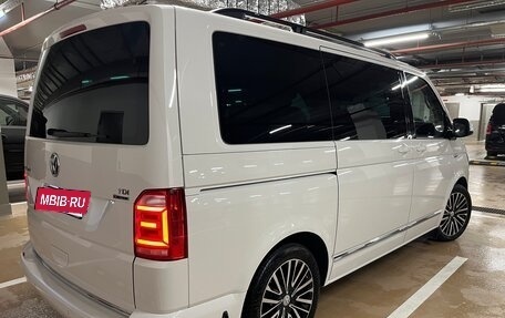Volkswagen Multivan T6 рестайлинг, 2018 год, 4 500 000 рублей, 5 фотография
