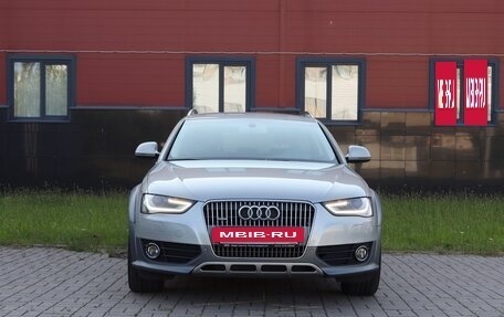 Audi A4, 2015 год, 2 000 000 рублей, 5 фотография