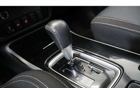 Mitsubishi Outlander III рестайлинг 3, 2019 год, 1 975 000 рублей, 12 фотография