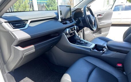 Toyota RAV4, 2020 год, 3 555 000 рублей, 14 фотография