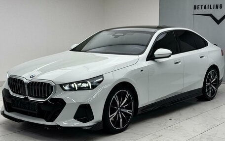 BMW 5 серия, 2023 год, 6 600 000 рублей, 7 фотография