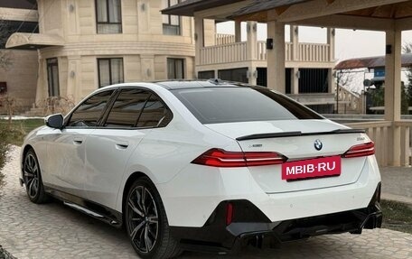 BMW 5 серия, 2023 год, 6 600 000 рублей, 3 фотография