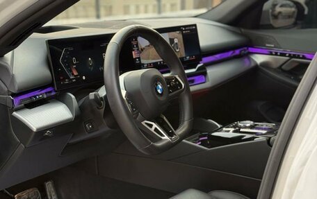 BMW 5 серия, 2023 год, 6 600 000 рублей, 14 фотография