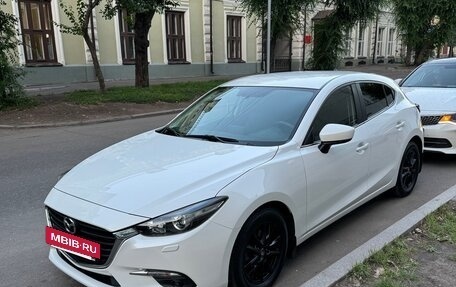 Mazda 3, 2018 год, 1 990 000 рублей, 2 фотография