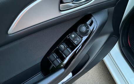 Mazda 3, 2018 год, 1 990 000 рублей, 10 фотография