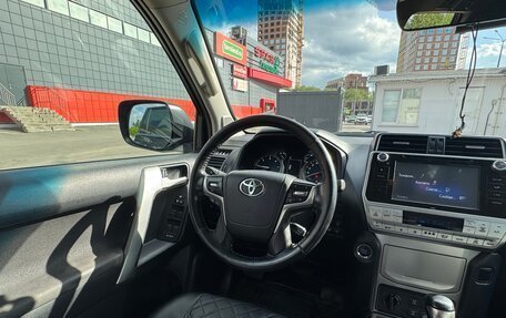 Toyota Land Cruiser Prado 150 рестайлинг 2, 2018 год, 4 300 000 рублей, 10 фотография