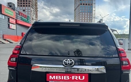 Toyota Land Cruiser Prado 150 рестайлинг 2, 2018 год, 4 300 000 рублей, 6 фотография