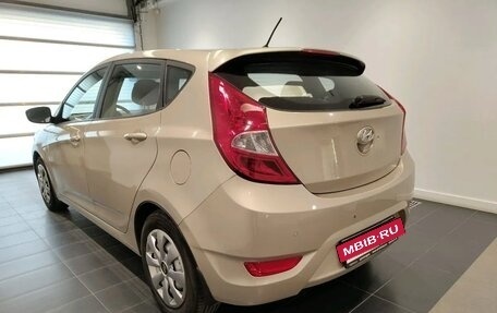 Hyundai Solaris II рестайлинг, 2011 год, 549 000 рублей, 4 фотография