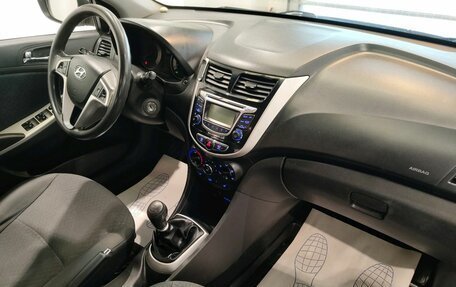Hyundai Solaris II рестайлинг, 2011 год, 549 000 рублей, 12 фотография