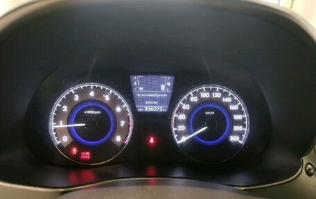 Hyundai Solaris II рестайлинг, 2011 год, 549 000 рублей, 14 фотография