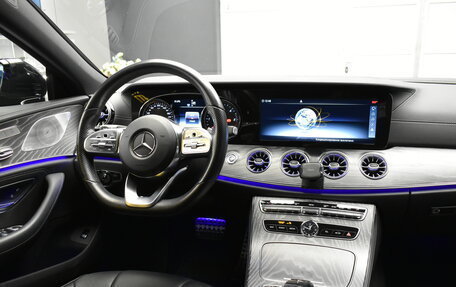 Mercedes-Benz CLS, 2019 год, 4 750 000 рублей, 15 фотография