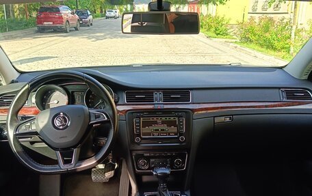 Skoda Superb III рестайлинг, 2012 год, 1 380 000 рублей, 14 фотография