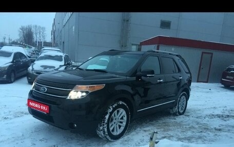 Ford Explorer VI, 2013 год, 1 770 000 рублей, 2 фотография