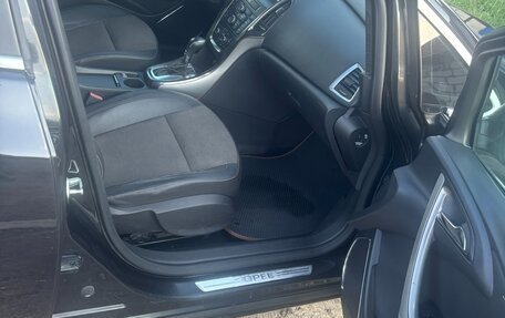 Opel Astra J, 2011 год, 750 000 рублей, 3 фотография