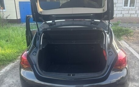 Opel Astra J, 2011 год, 750 000 рублей, 11 фотография