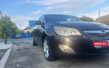 Opel Astra J, 2011 год, 750 000 рублей, 18 фотография
