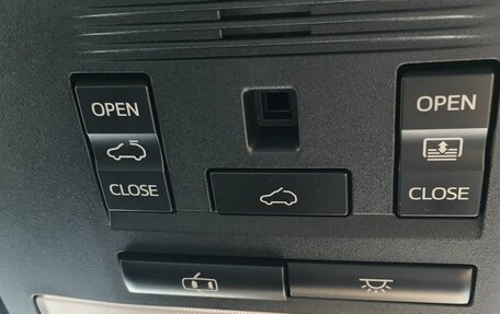 Toyota Harrier, 2017 год, 2 950 000 рублей, 11 фотография