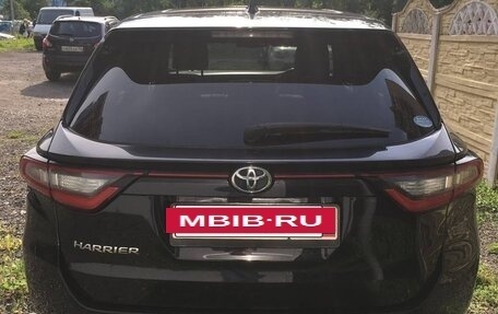 Toyota Harrier, 2017 год, 2 950 000 рублей, 4 фотография