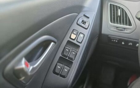 Hyundai ix35 I рестайлинг, 2013 год, 1 200 000 рублей, 8 фотография