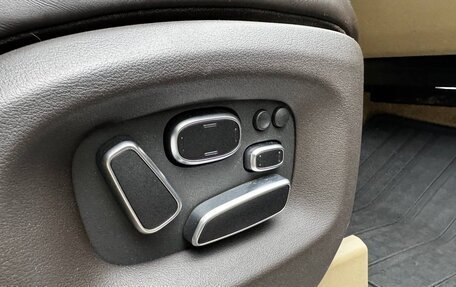 Land Rover Range Rover IV рестайлинг, 2015 год, 3 950 000 рублей, 18 фотография
