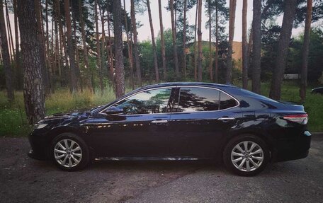 Toyota Camry, 2019 год, 2 770 000 рублей, 3 фотография