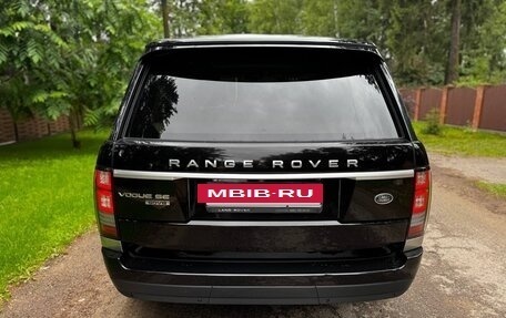 Land Rover Range Rover IV рестайлинг, 2015 год, 3 950 000 рублей, 3 фотография