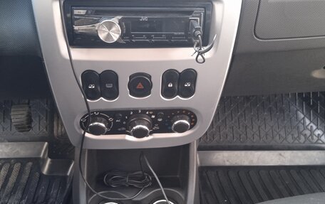 Renault Sandero I, 2011 год, 550 000 рублей, 15 фотография