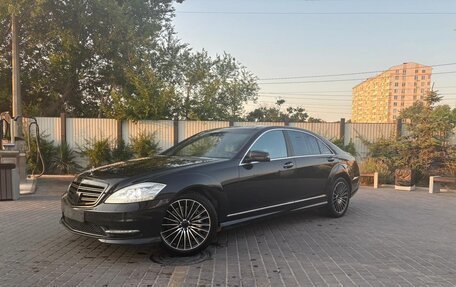 Mercedes-Benz S-Класс, 2011 год, 1 700 000 рублей, 3 фотография