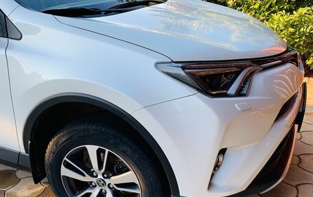 Toyota RAV4, 2019 год, 2 800 000 рублей, 10 фотография