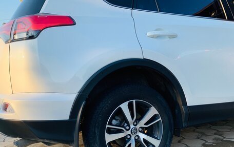 Toyota RAV4, 2019 год, 2 800 000 рублей, 12 фотография