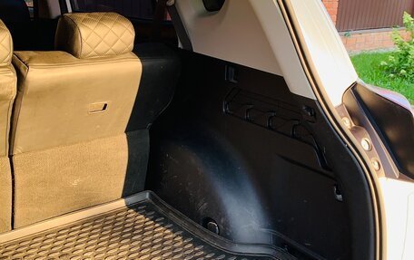 Toyota RAV4, 2019 год, 2 800 000 рублей, 31 фотография