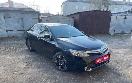 Toyota Camry, 2017 год, 2 620 000 рублей, 3 фотография