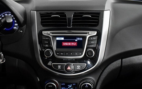 Hyundai Solaris II рестайлинг, 2016 год, 989 000 рублей, 16 фотография