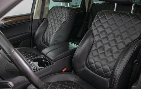 Volkswagen Touareg III, 2017 год, 3 420 000 рублей, 12 фотография